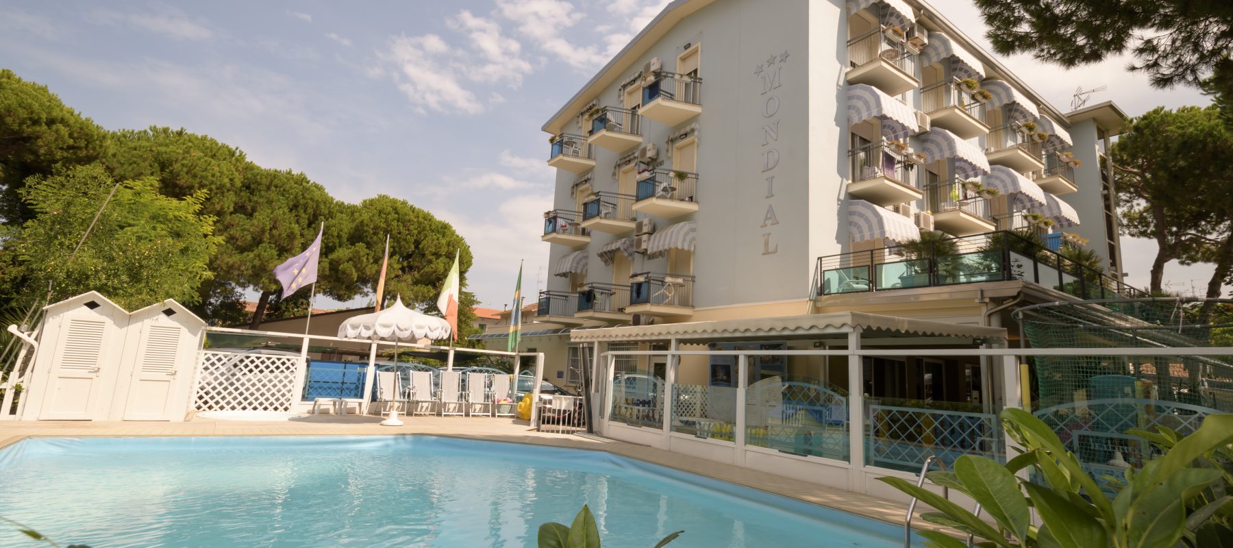 Welcome at Mondial Hotel